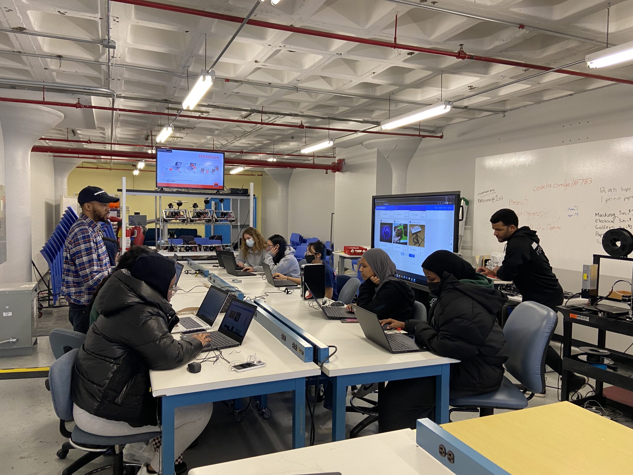 National Robotics Week Field Trip at MassRobotics MassRobotics